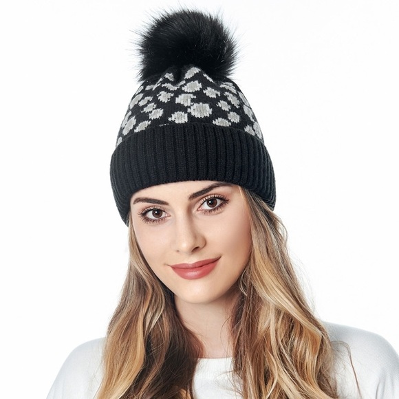 Accessories - Trendy Black Leopard Knit Pom Pom Beanie